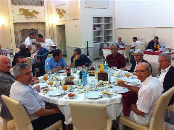 Tigem'de İftar
